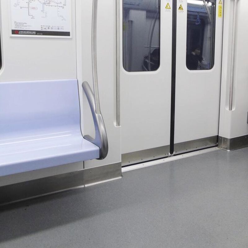 Piso de vinil de autocarro com revestimento homogéneo