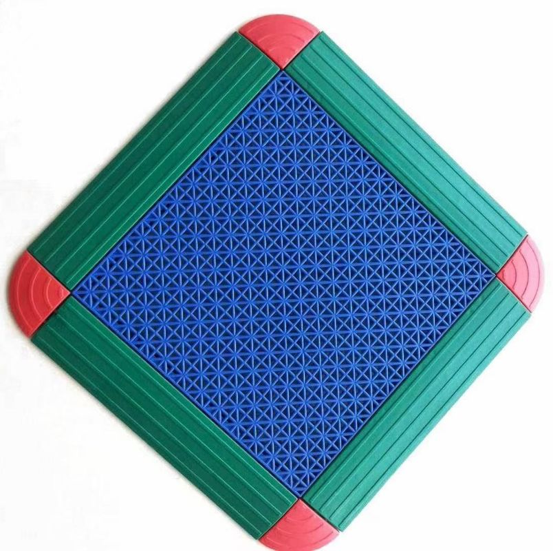 Pavimentos desportivos interligados de PP azul 3,5 mm 4,5 mm 6 mm azulejos interligados desportivos ao ar livre