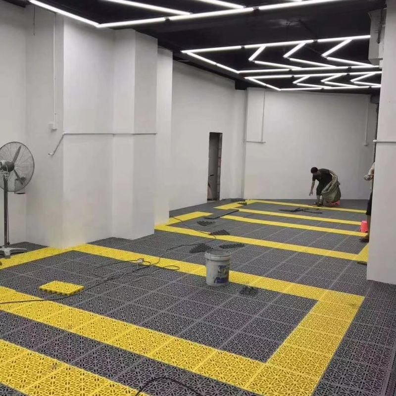 Pavimentos desportivos interligados de PP azul 3,5 mm 4,5 mm 6 mm azulejos interligados desportivos ao ar livre