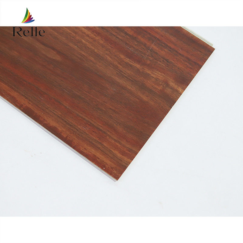Revestimento UV LVT Pavimento de Parquet CE SGS Pavimento de madeira de plástico look de vinil