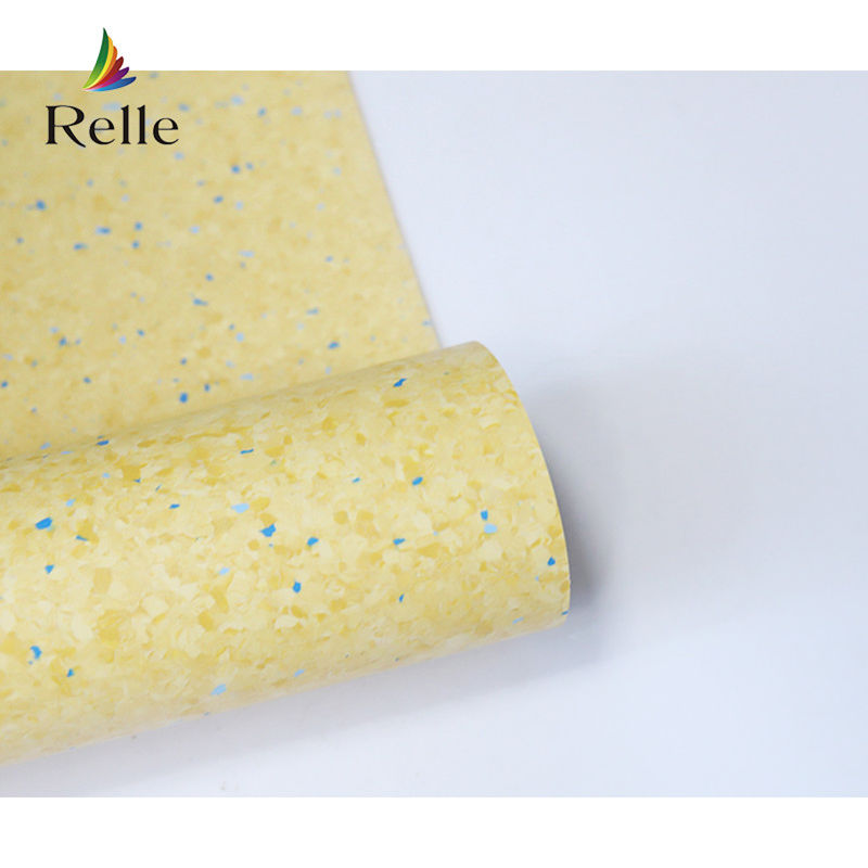 Rolo de piso de plástico moderno para interiores com revestimento PUR fornecido por e 2-4mm espessura