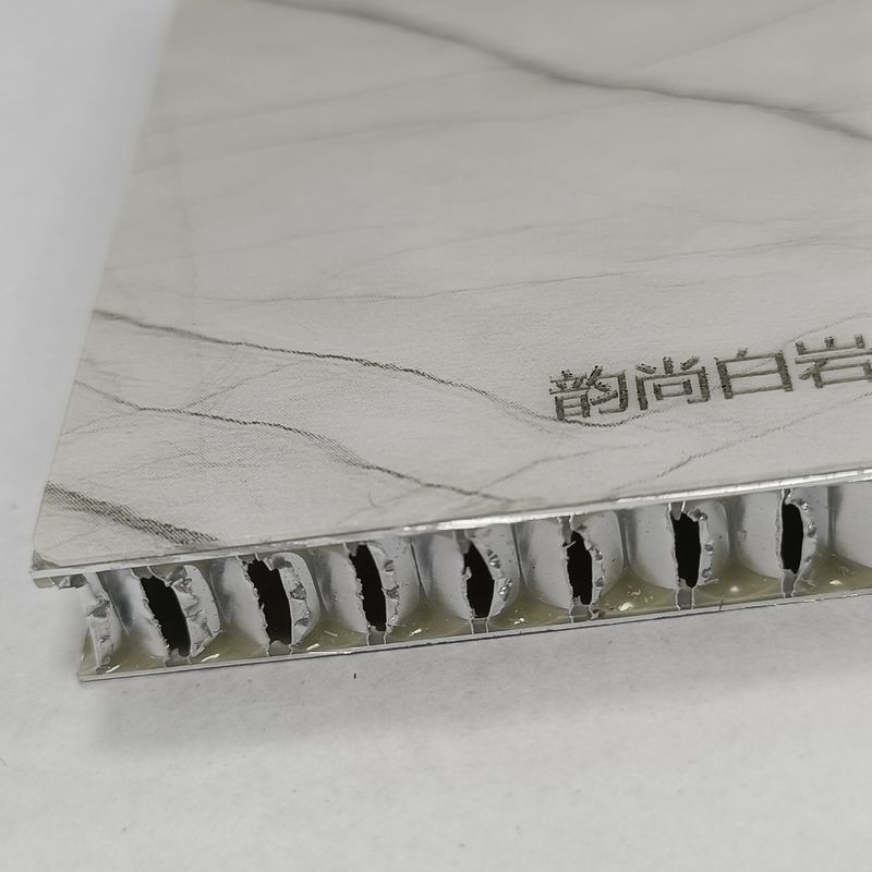 Painéis de honeycomb de alumínio de núcleo de alumínio extrudido 4x8 para aplicação na construção naval