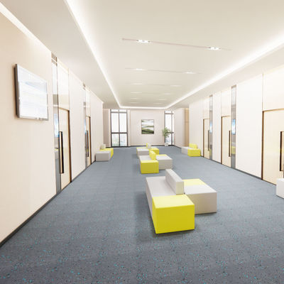 Piso de segurança antiderrapante e resistente a impactos